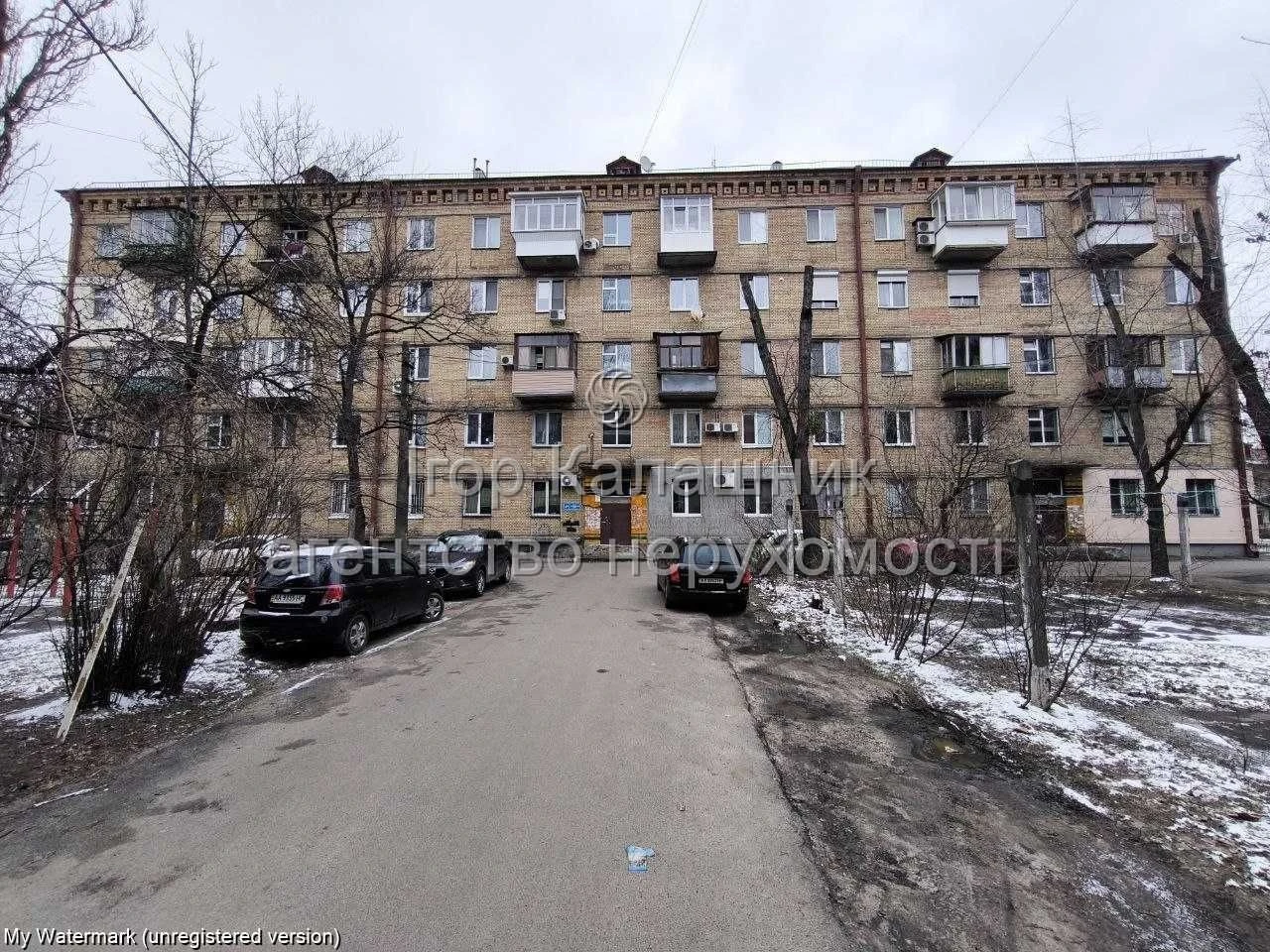 Здається 2-кімнатна квартира. Є ГАЗ, вул. Івана Світличного,