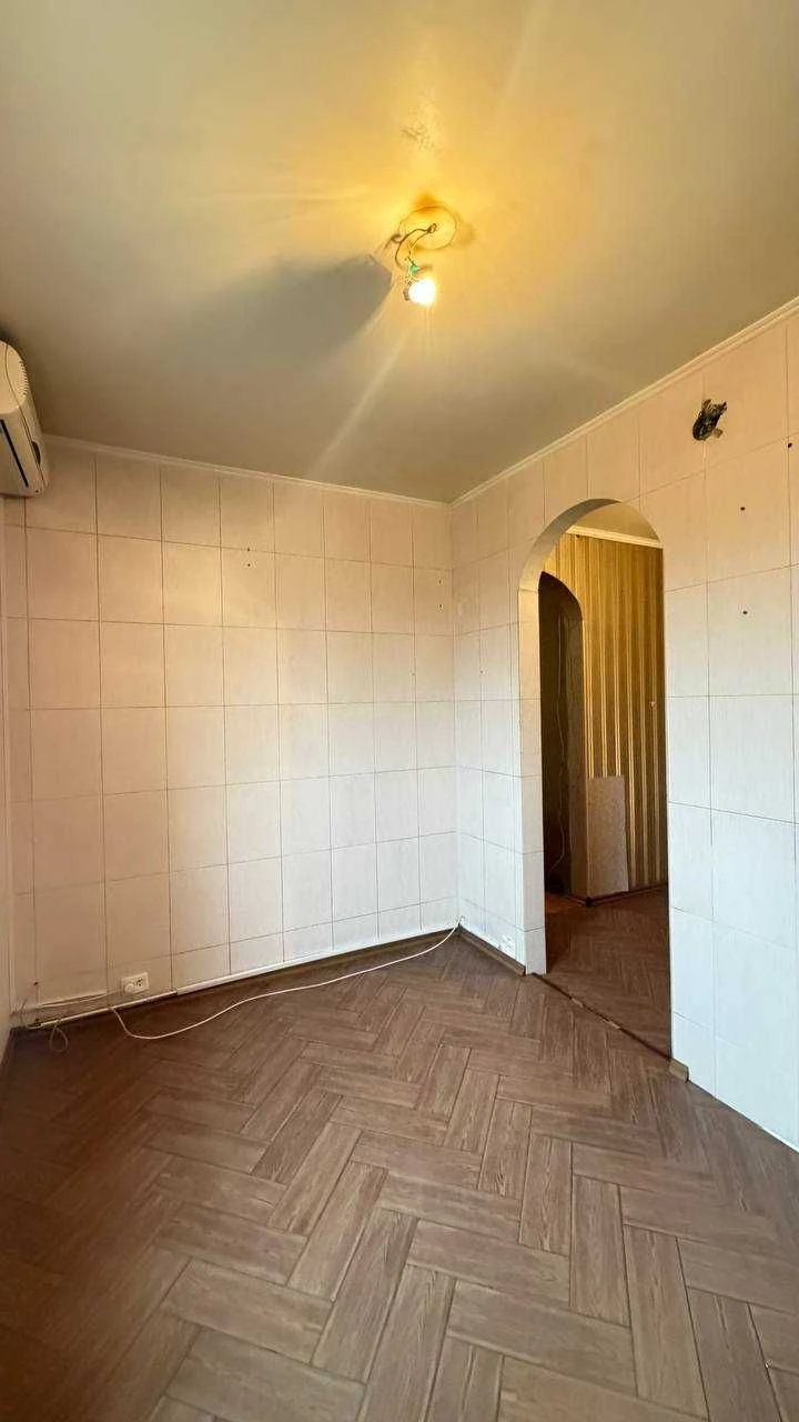 Sale of a 3-room apartment, street Efremova, 19. Metro Akadem