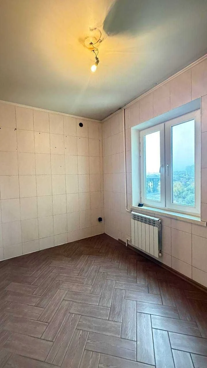 Sale of a 3-room apartment, street Efremova, 19. Metro Akadem