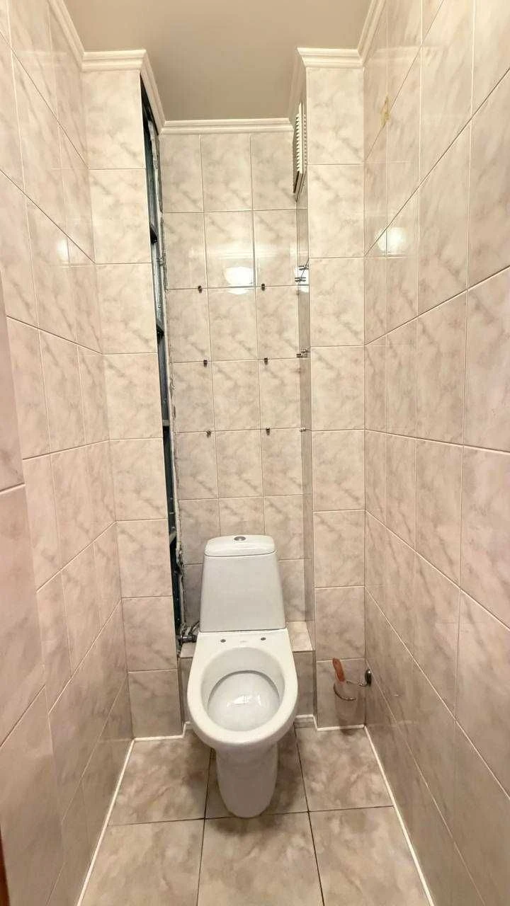 Sale of a 3-room apartment, street Efremova, 19. Metro Akadem