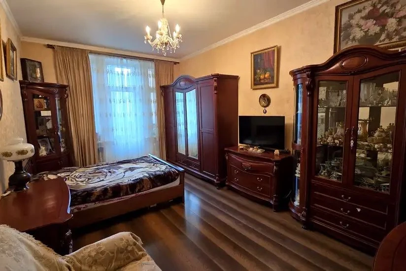 Большая Васильковская 42, продажа 3-комнатной квартиры в историческом