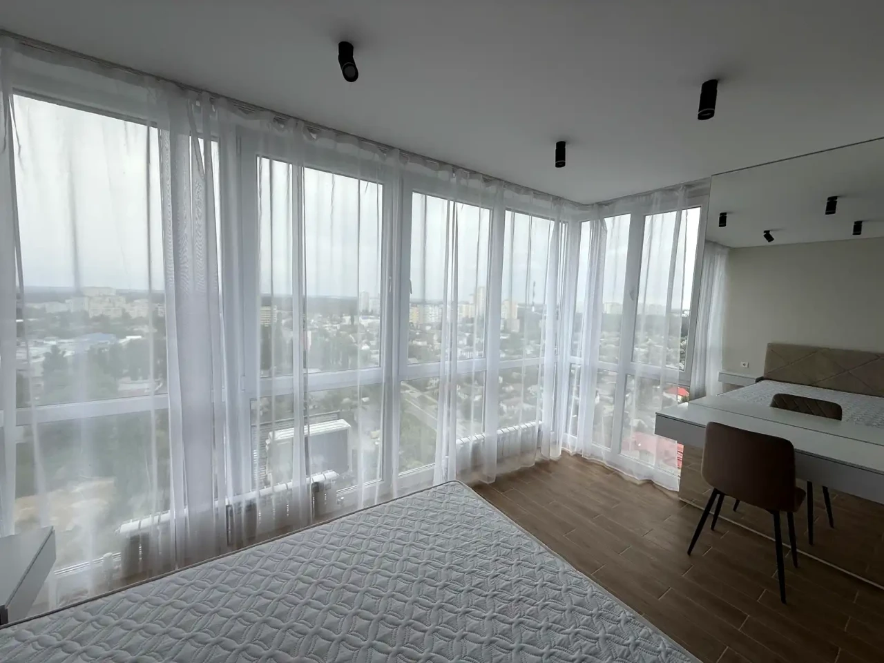 Продаж квартири 2-кімн. 38 м² 21/27 пов.