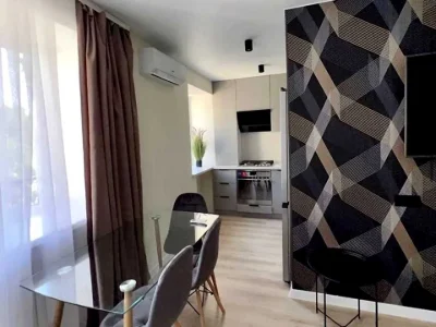 Apartment. Street Mriy