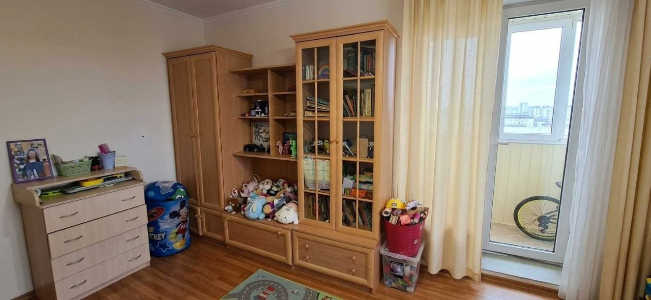 Sale of a 2-bedroom apartment 49 sq m, European Street, m. Naukova