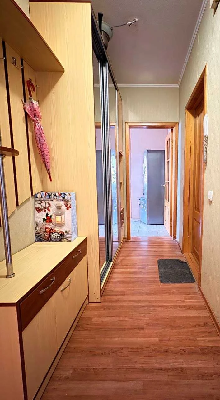 Sale of a 2-bedroom apartment 49 sq m, European Street, m. Naukova