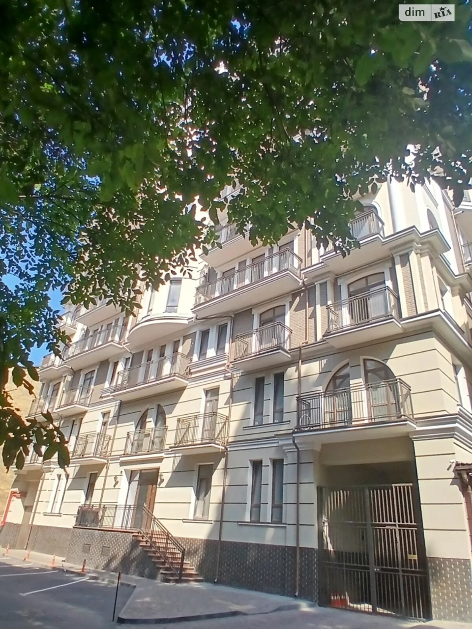Продажа квартир Приморский.