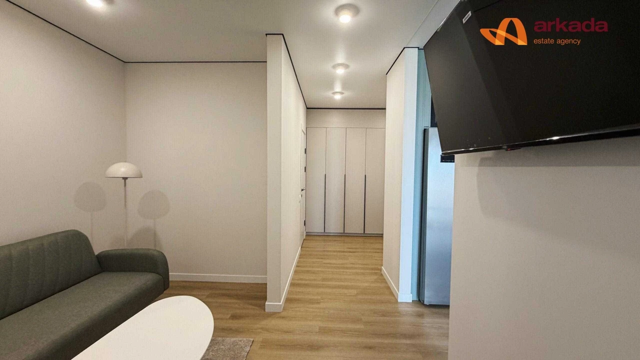 Sale of a 1.5-room apartment on Lenkavska Street