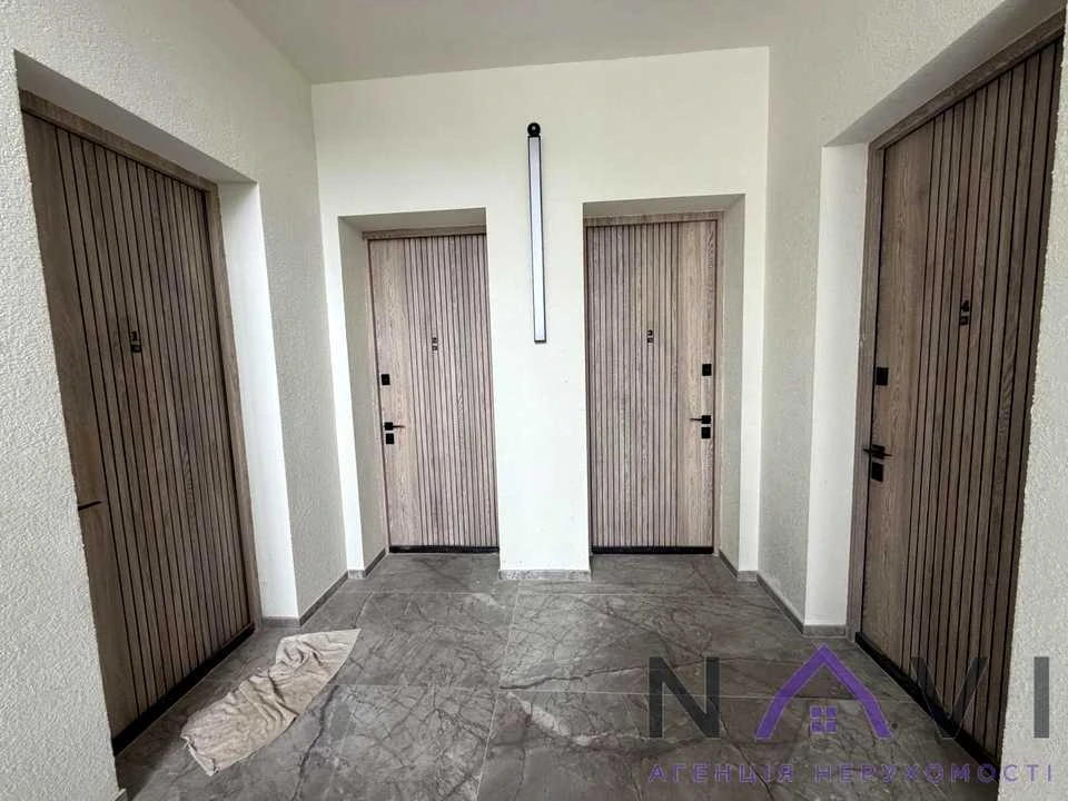 Apartment. Uzhhorod, Sobranetska St.
