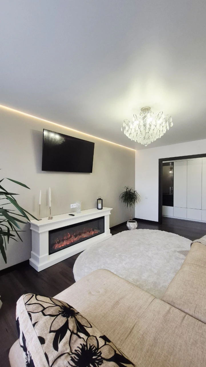 For Sale: Cozy 3-room apartment with renovation!