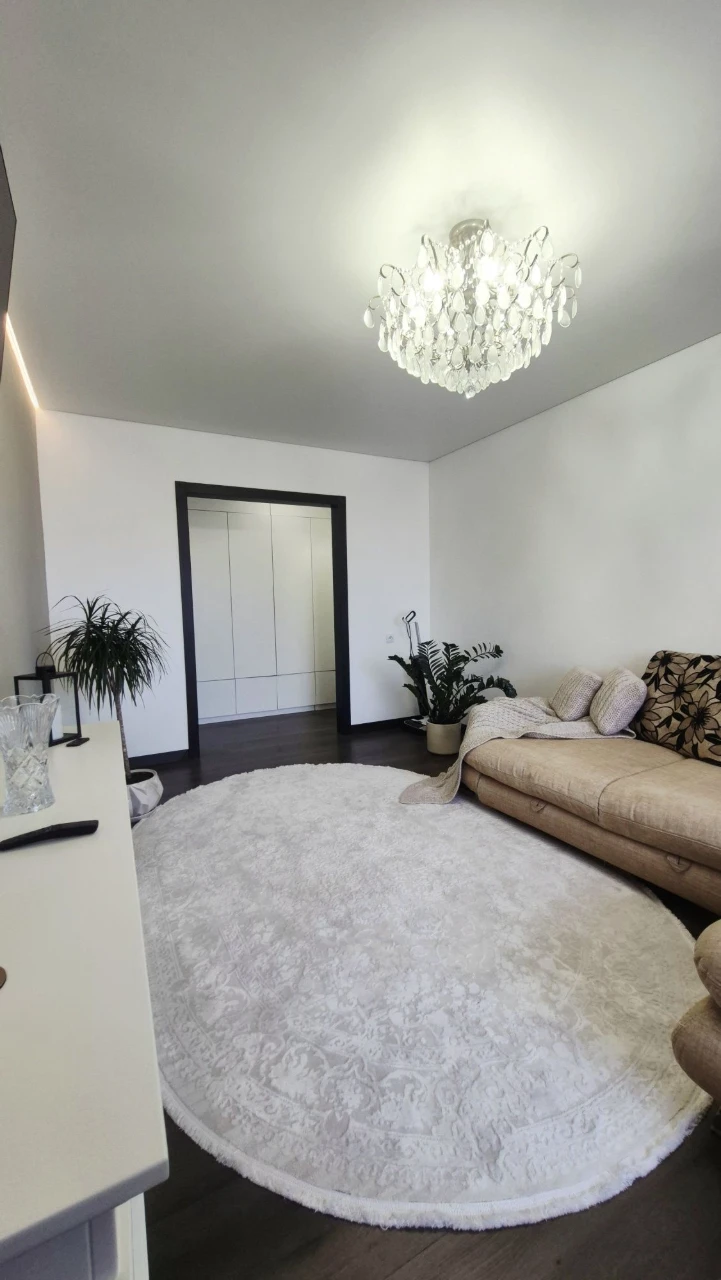 For Sale: Cozy 3-room apartment with renovation!