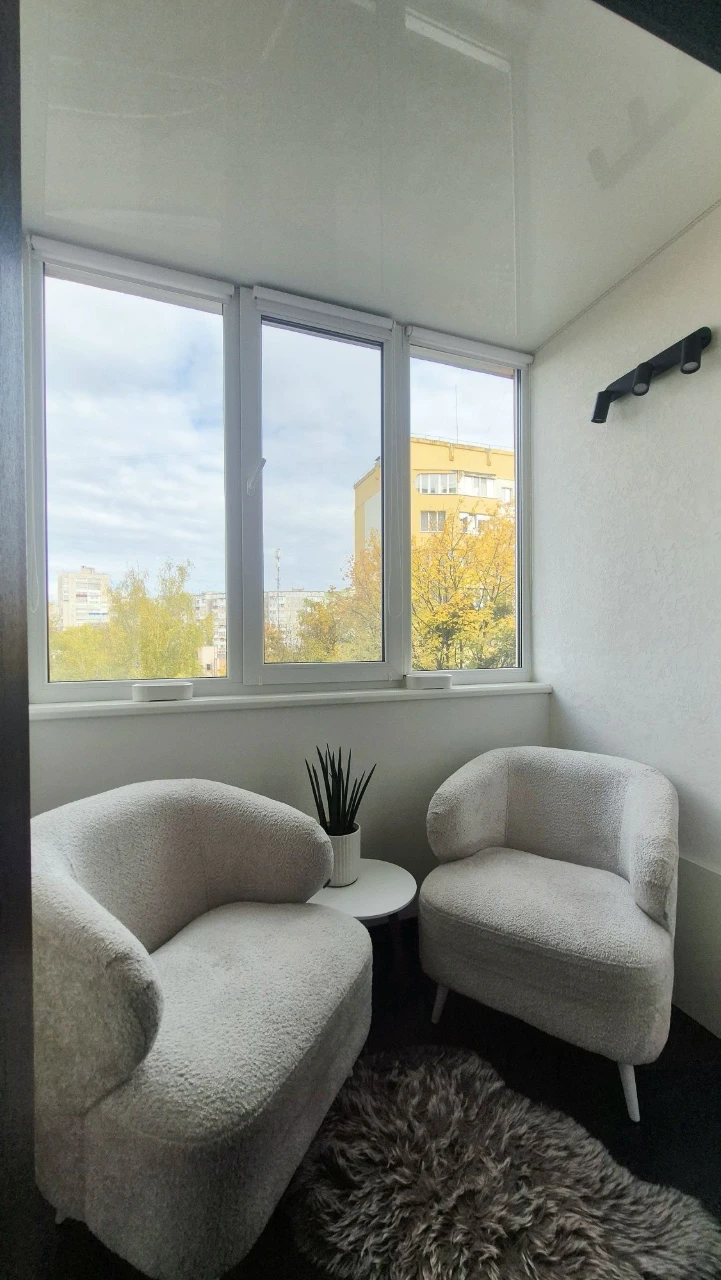 For Sale: Cozy 3-room apartment with renovation!