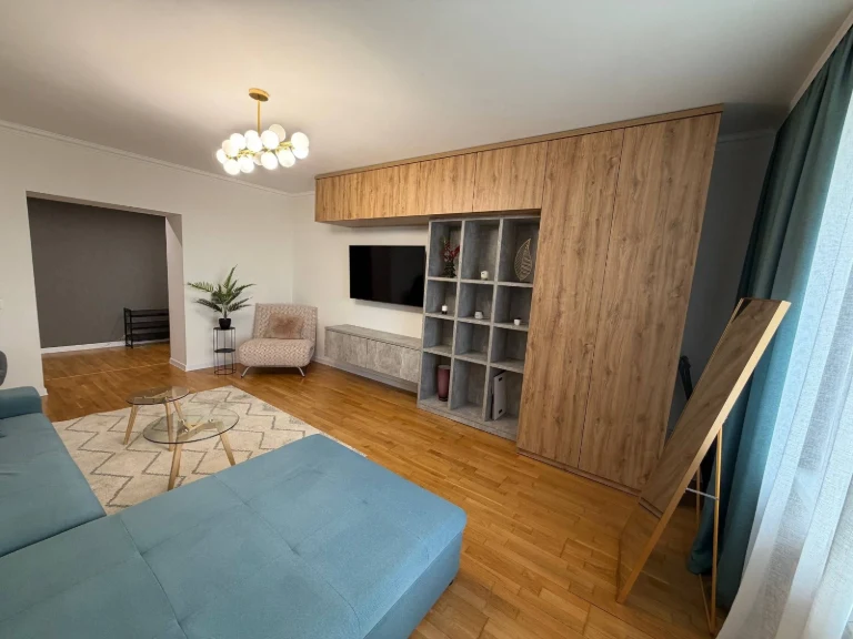 Owner! Three-room apartment in Dnipro district. Rent tr