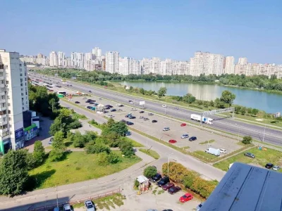 Квартира. Київ, проспект Миколи Бажана