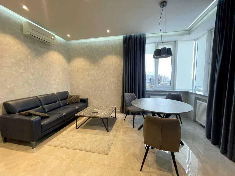 Apartment. Саксаганського st, Kyiv