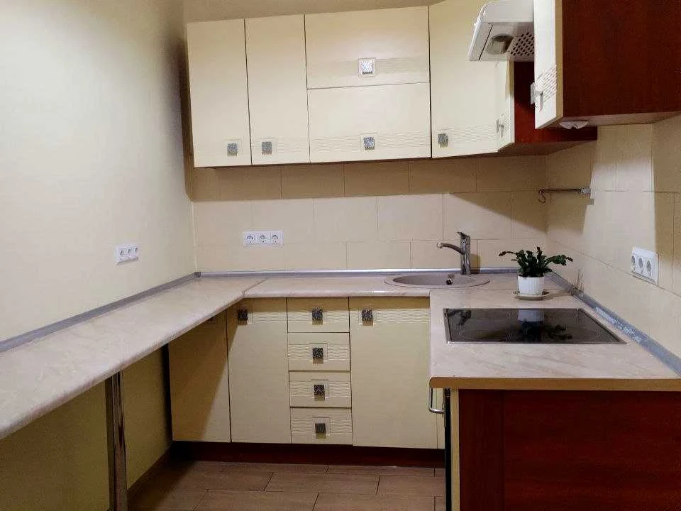 Apartment. Yuriy Kondratyuk st., Kyiv
