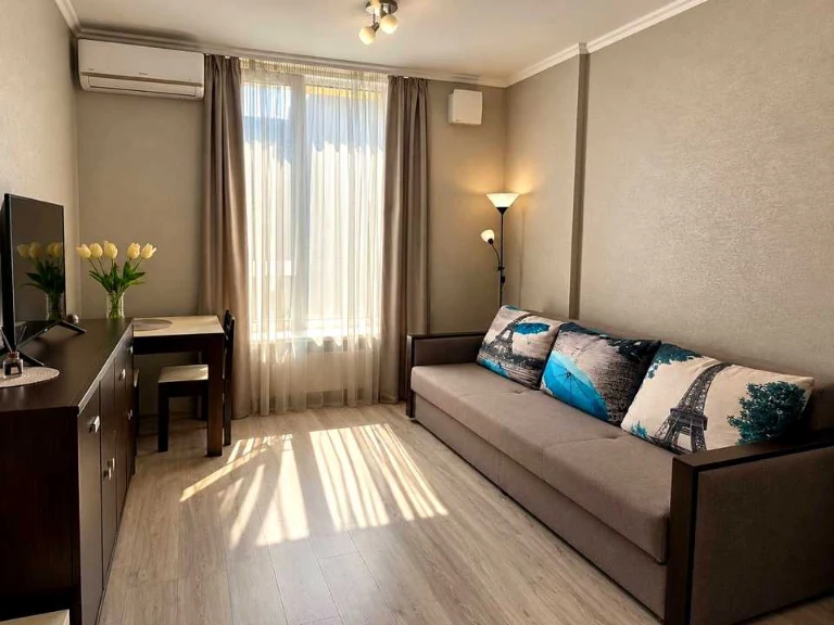 Apartment. Sobornosti Avenue, Kyiv