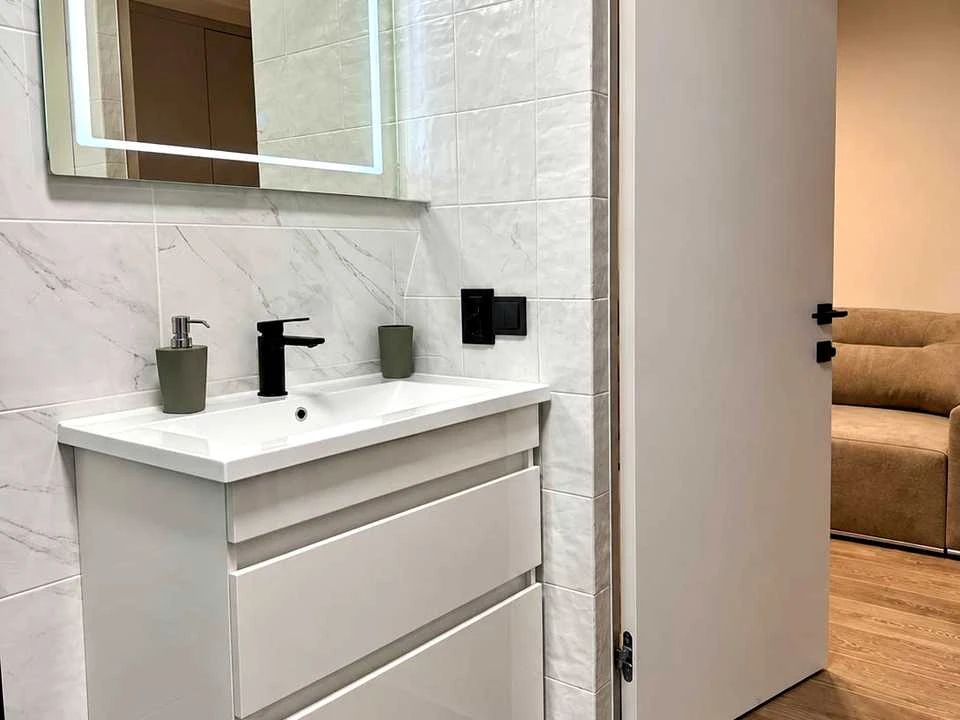 Apartment. Dnipro, Krutohirni uzviz