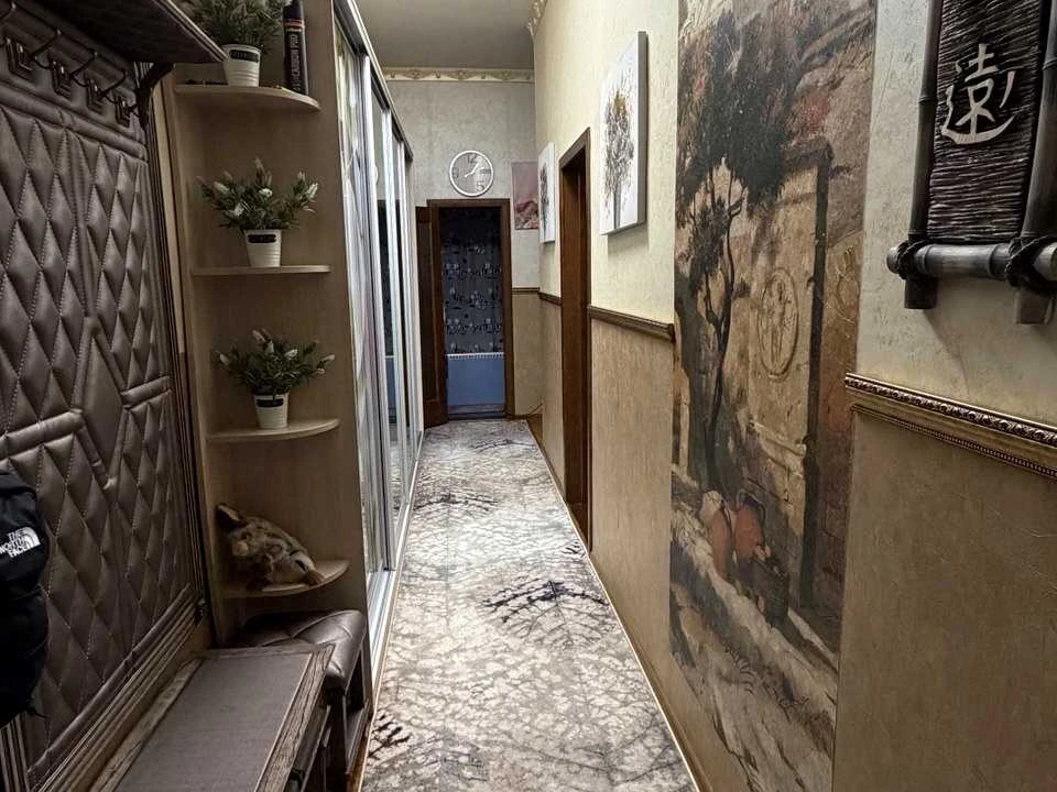 Квартира. Киев, Площа Крепостная
