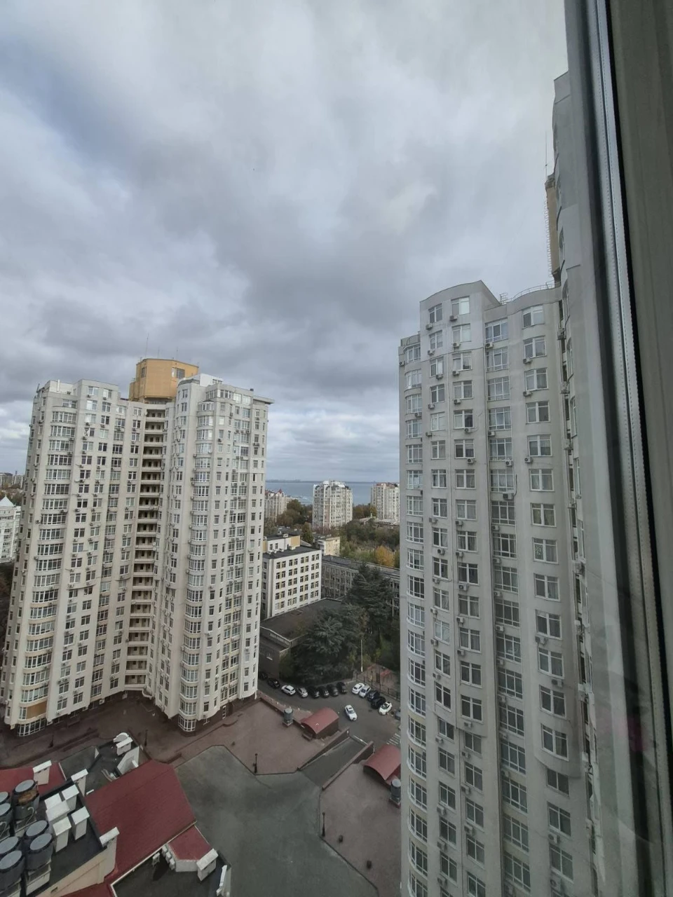 Французский бульвар 22