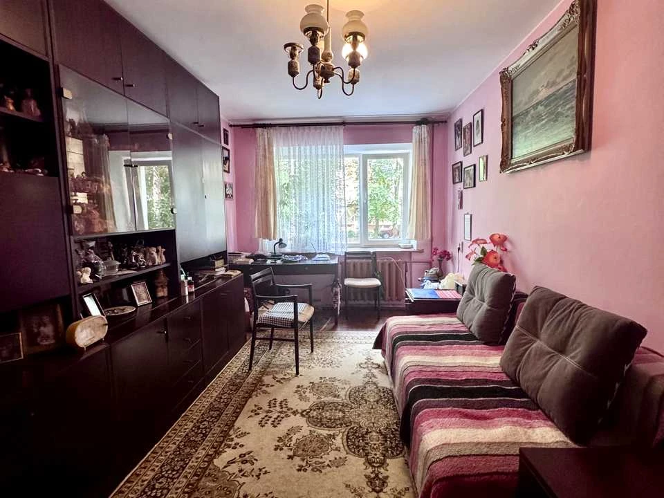 Apartment. Vinnytsia, Vasyl Pyrika Street