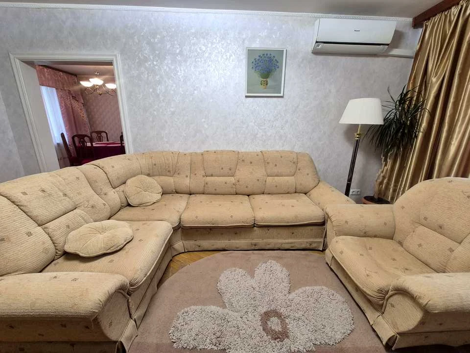 Квартира. Академіка Доброхотова, Київ.