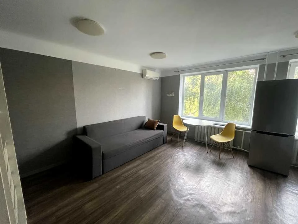 Apartment. Maschinobudniv alley, Kyiv.