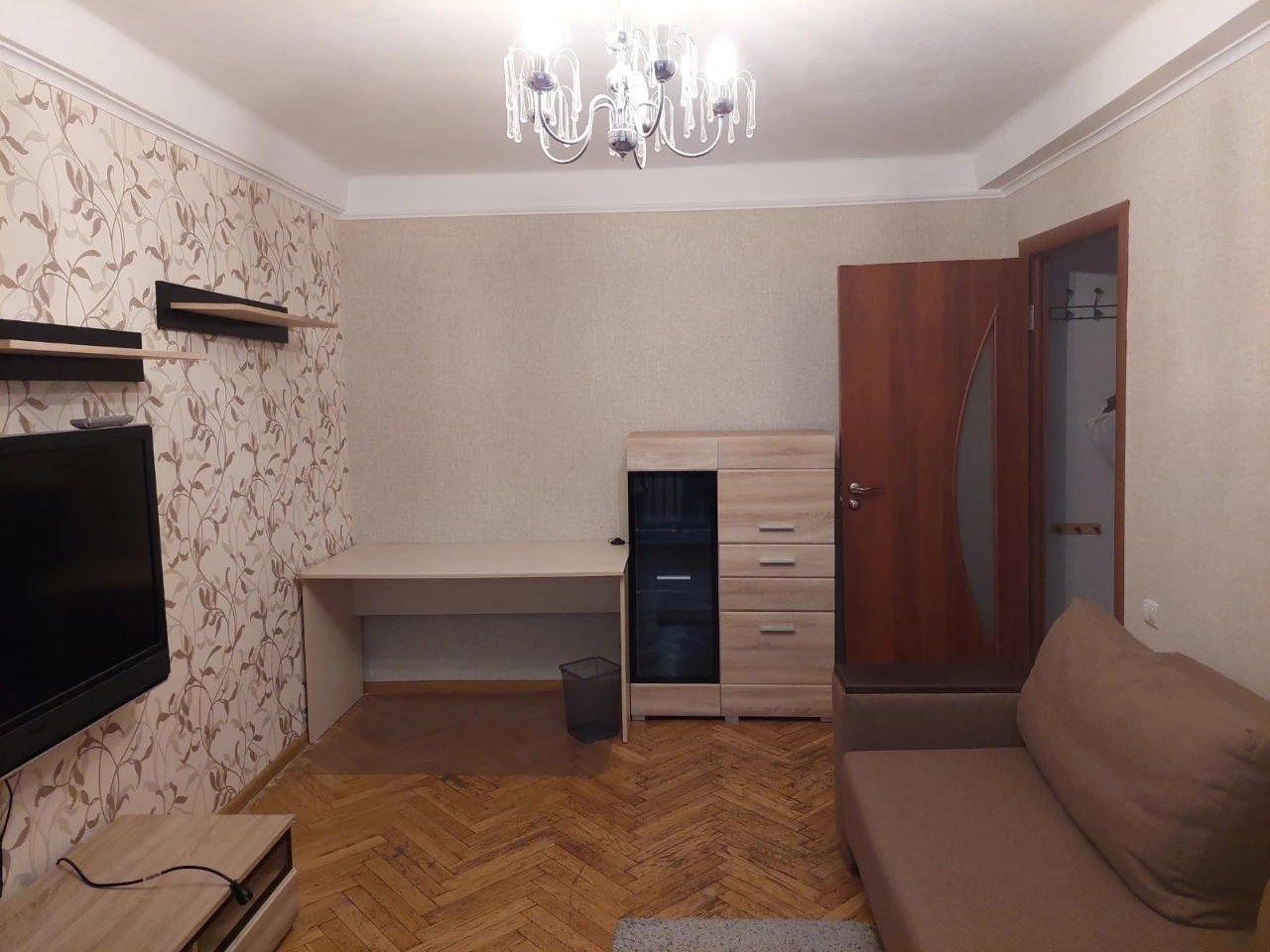 Довгострокова оренда 2-кімнатної квартири, вулиця Солом'янська
