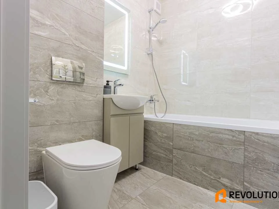 Apartment. Brestsky Prospect, Kyiv