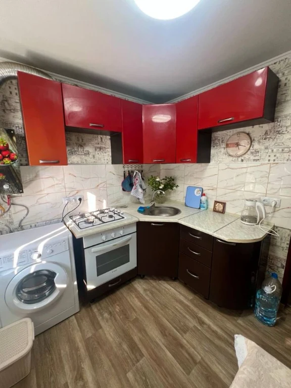Продам 1к квартиру Косиора, пр-кт Слобожанский, Левый берег