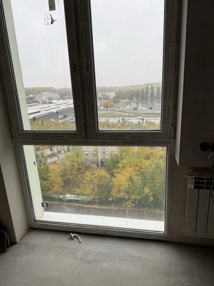 Продам  новострой 1 к кв S=37,6м2  м.Индустриальная