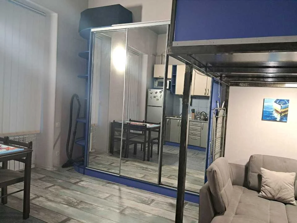Apartment. Odessa, Artillery Street