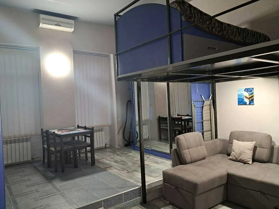 Apartment. Odessa, Artillery Street