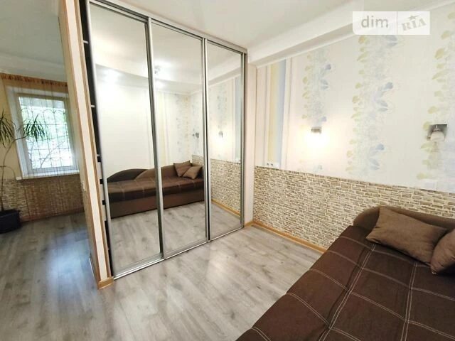 Sale of 1-room apartment 29.1 sq. m. on Ivan Vyhovskogo St. 12G