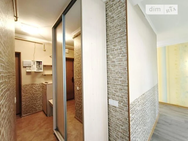 Sale of 1-room apartment 29.1 sq. m. on Ivan Vyhovskogo St. 12G