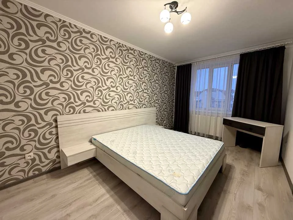 Apartment. Ivano-Frankivsk, Vysochana st.