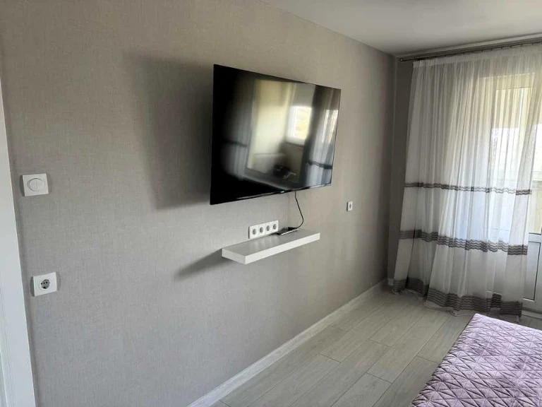 Apartment. Yasynuvat Street, Kyiv