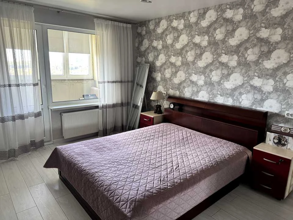 Apartment. Yasynuvat Street, Kyiv