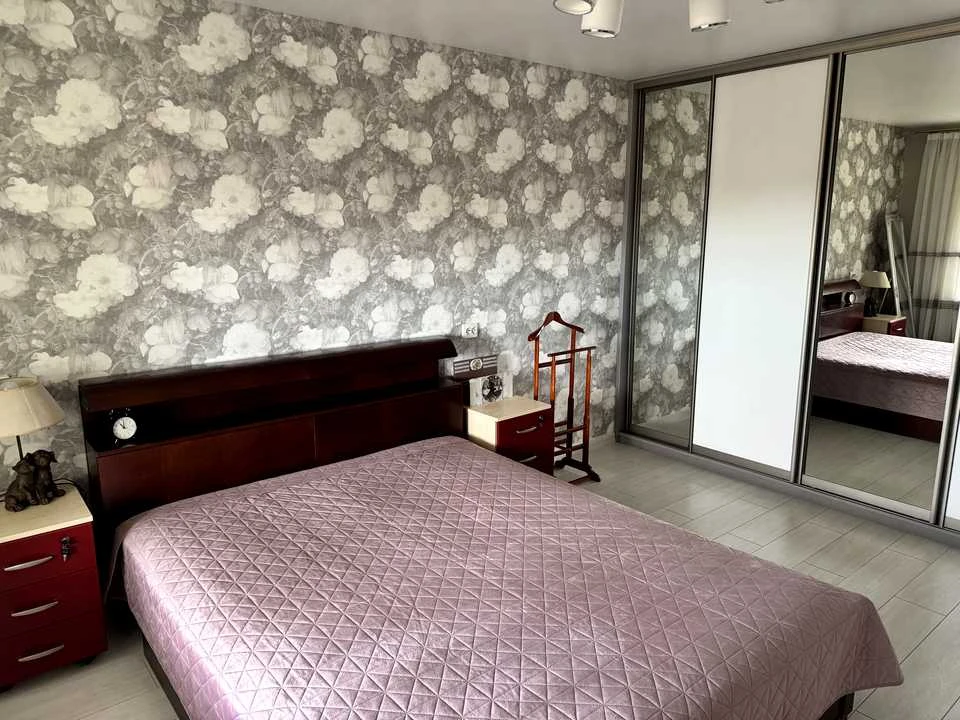 Apartment. Yasynuvat Street, Kyiv
