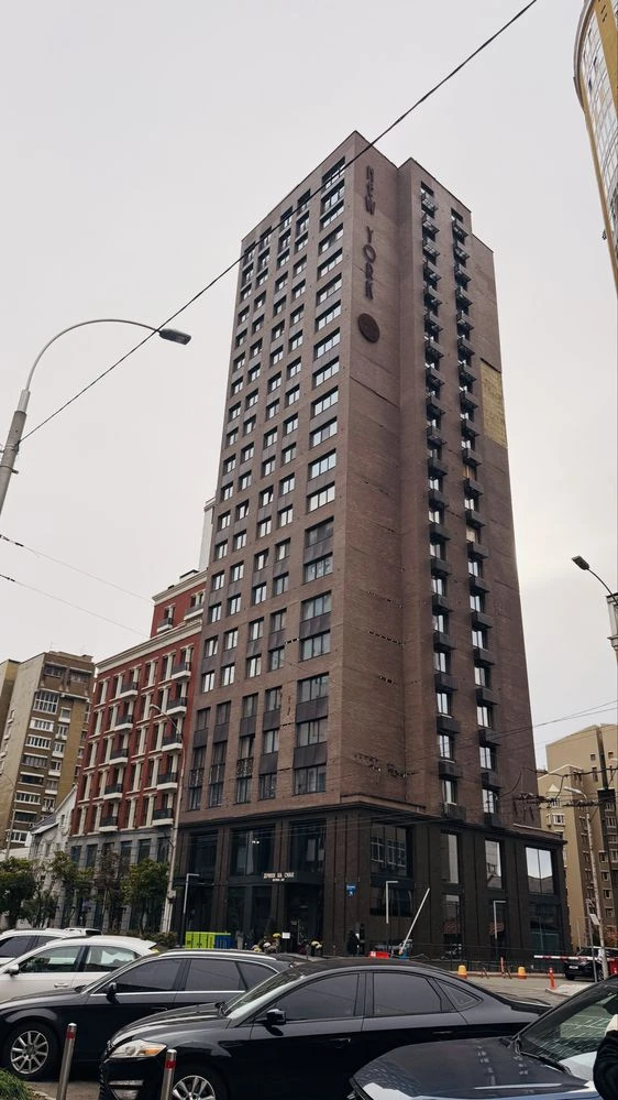Sale of a 3-bedroom apartment in New York Concept House residential complex, Kyiv