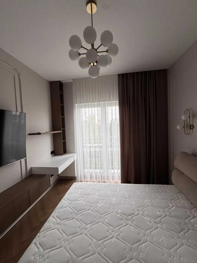 Продажа 2-комнатной квартиры 65 м², Метрологическая ул., 31