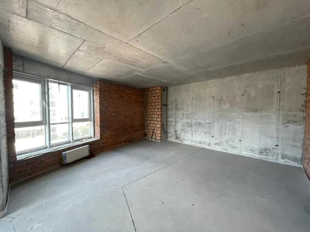 Sale of a 2-bedroom apartment 100 sq m, Vladimir Antonovich Street