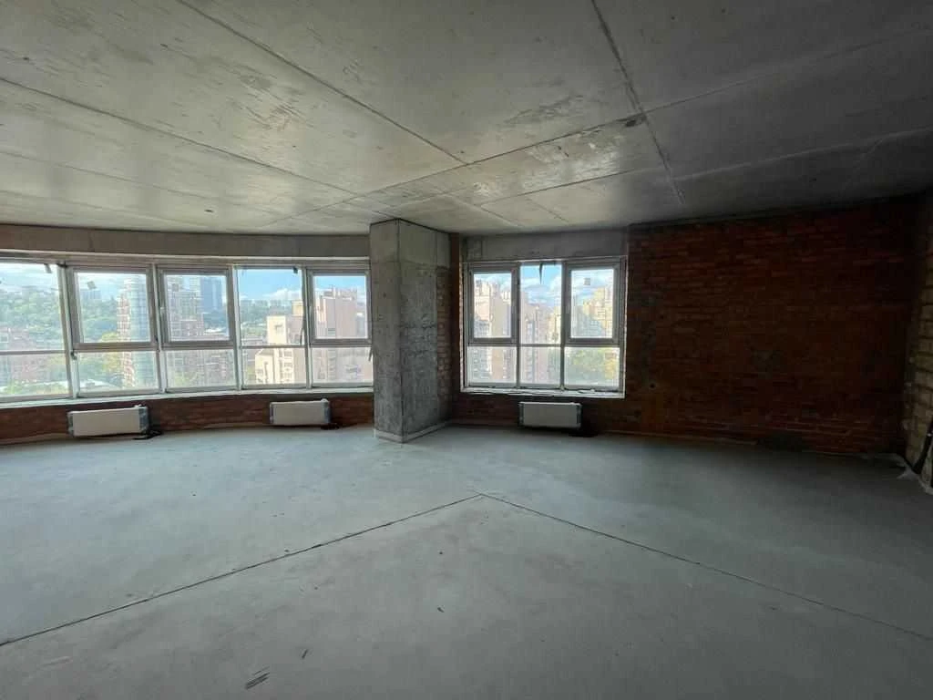 Sale of a 2-bedroom apartment 100 sq m, Vladimir Antonovich Street