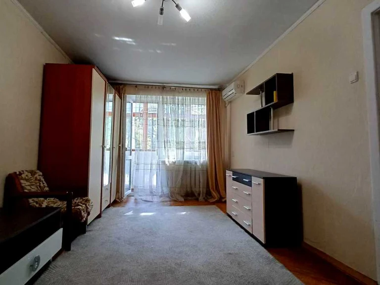 Apartment. Odessa, Misychnyy Prospect.