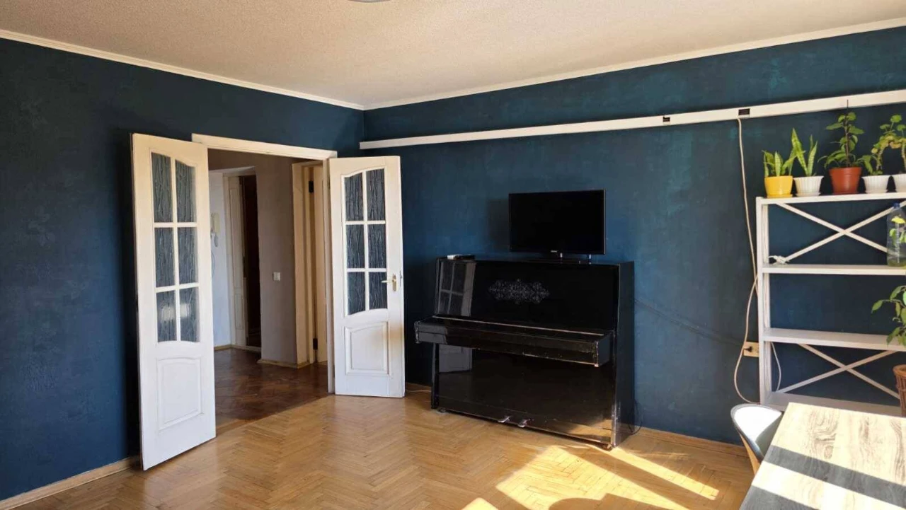 For Rent Long Term 3-Room Apartment, Kyiv, Solomyskyi, Petra Ra