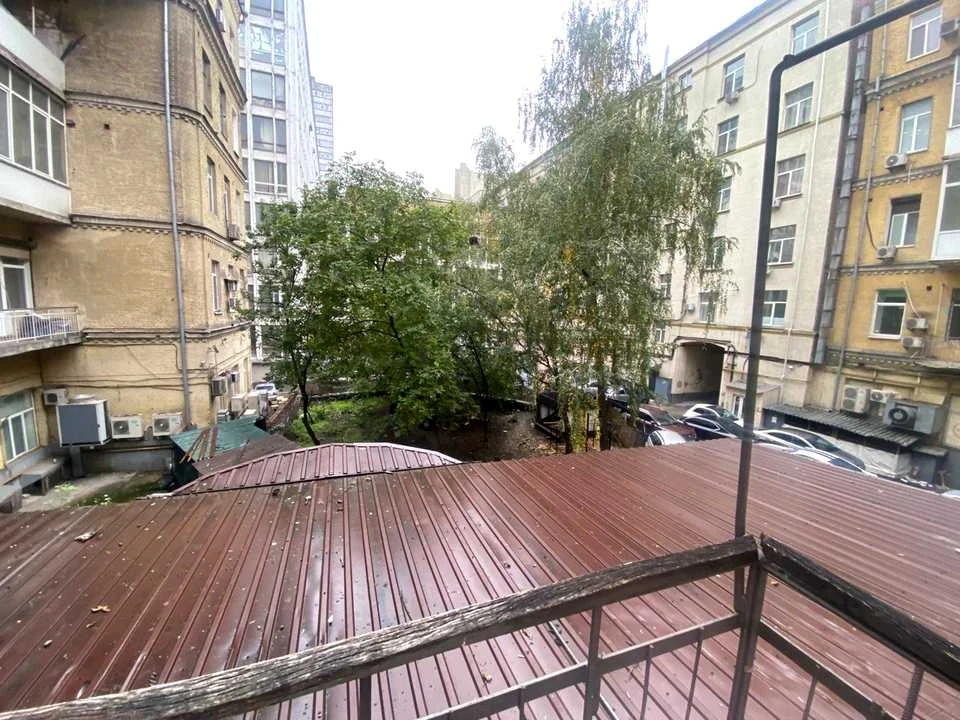 Apartment. Basin Street, Kyiv