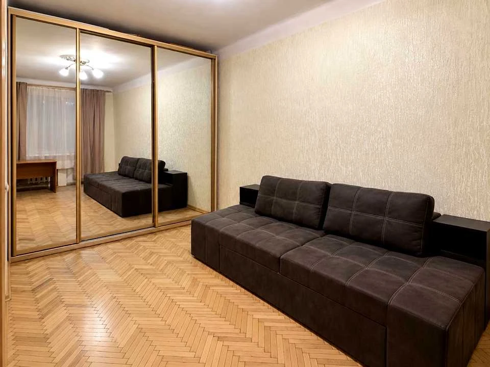 Apartment. Nizhniy Yurkivska St., Kyiv