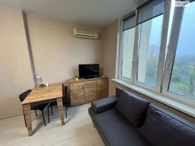 Long-Term Rental Apartment, Holosiiv