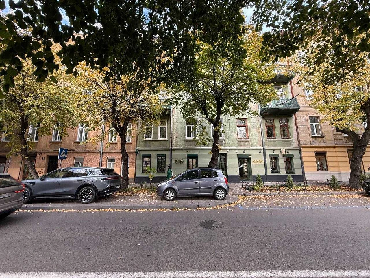 Продаж 2-кімнатній квартири на вул. Снопківська, біля Стрийського ринку