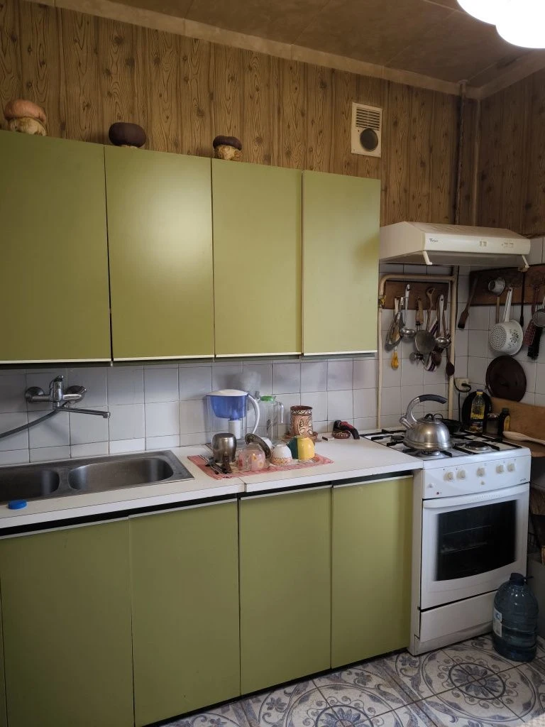 For sale 3-room apartment in the historical center of Kyiv
