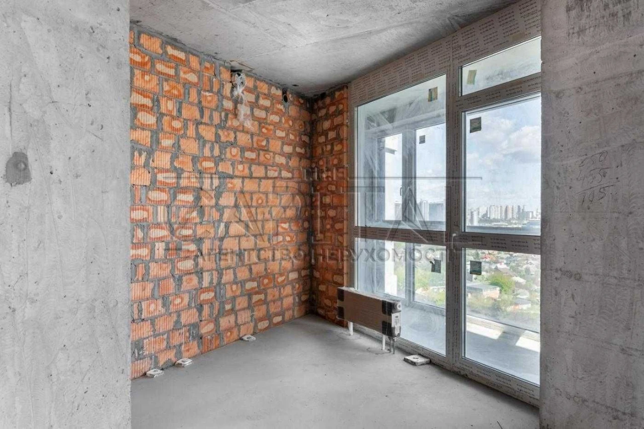 ПРОДАЖ / Квартира, 3 кімнати, ЖК "Зарічний"